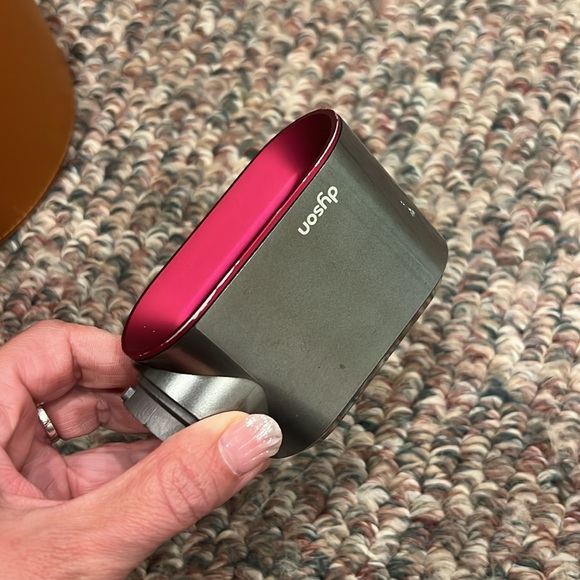 Dyson Hair Styling Tool Set Attachments - Picture 6 of 6